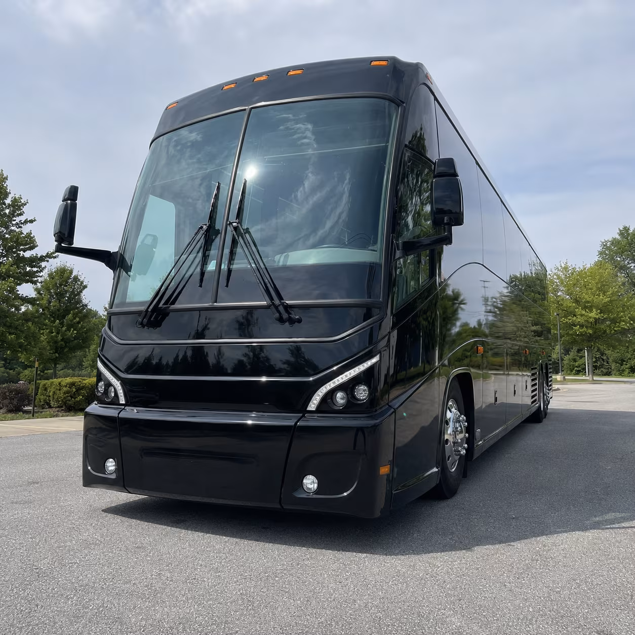 ontariocharterbuscompany com can help you find airport shuttle service between ontario international airport and your worksite